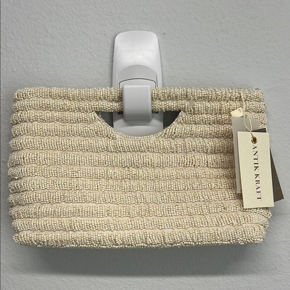 ✨Antik Kraft Cream Beaded Clutch with Crossbody Strap - Picture 1 of 8